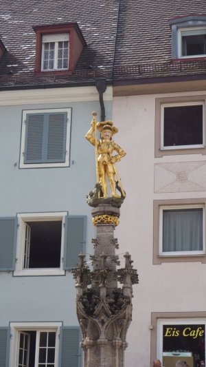 St George Fountain Freiburg Muensterplatz.jPG