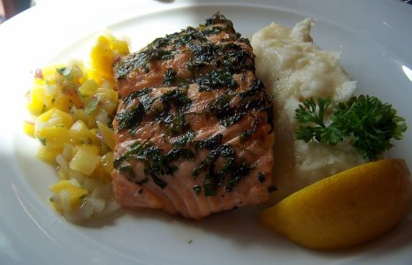 Dec 18 - lunch - herb grilled salmon.jpg