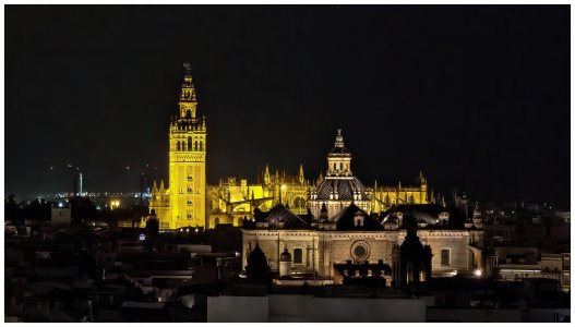 Seville Cathedral and the Giralda.jpg
