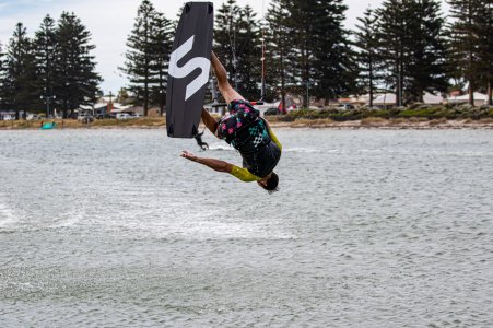 2026-01-02 Kite Surfing - 033.jpg