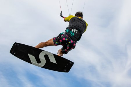 2026-01-02 Kite Surfing - 143.jpg