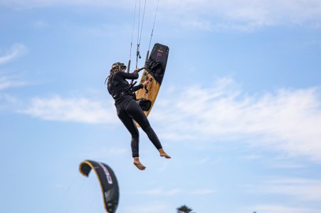 2026-01-02 Kite Surfing - 168.jpg