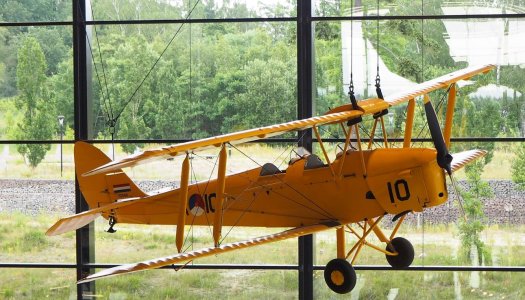 xxxKoolhoven F.K.51 lesvliegtuig .JPG