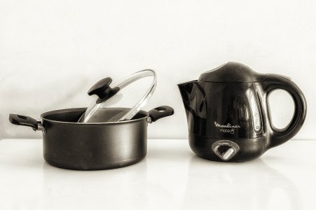 Pot Calling Kettle Black B&W.jpg Pot Calling Kettle Black B&W.jpg