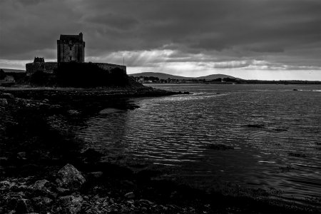 zFilm-Ireland,-Dunguaire-Castle,-1996-08-11,-Contax-RX,-Fuji-G-100-BW.jpg