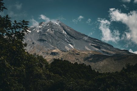 Taranaki-1.jpg