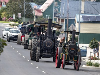 steam engine procession.jpeg