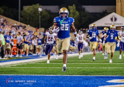 Northwestern State @ Tulsa-3rd quarter-2350.jpg