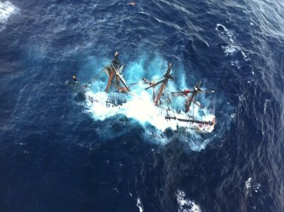 replica-hms-bounty-tall-ship-sunk-sinking_60740_600x450.jpg