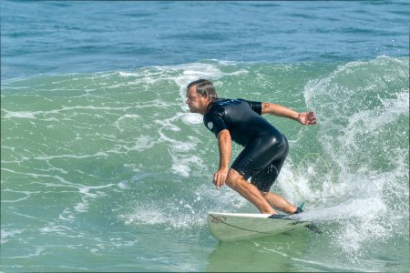 S20231209 Surfer.jpg