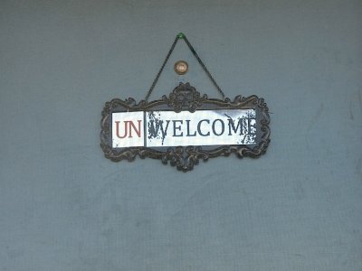 unwelcome01:31:15.jpg