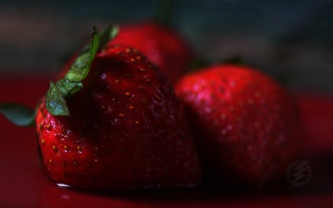strawberries IMG_3508.jpg