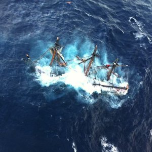replica-hms-bounty-tall-ship-sunk-sinking_60740_600x450.jpg