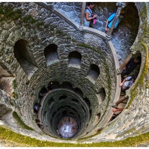 Initiation-Well---Quinta-da-Regaleira---Sintra.jpg